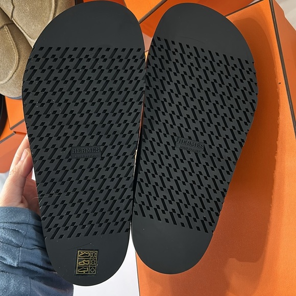 Brand new hermes black shearling go mule fuzzy - Picture 4 of 5